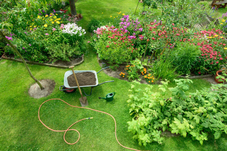 garden-services-1008414192
