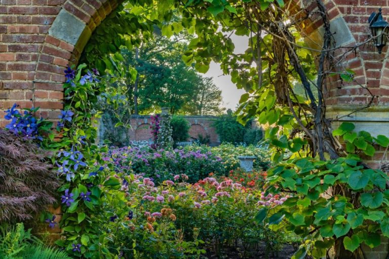 a little bit about Hever Castle Hever in Bloom 768x511