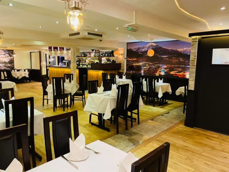 gurkha at woodcock inn 768x576