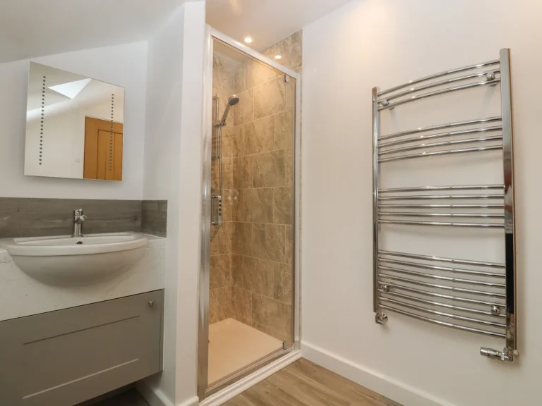 Swallows Lodge Marsh Green 3 768x576