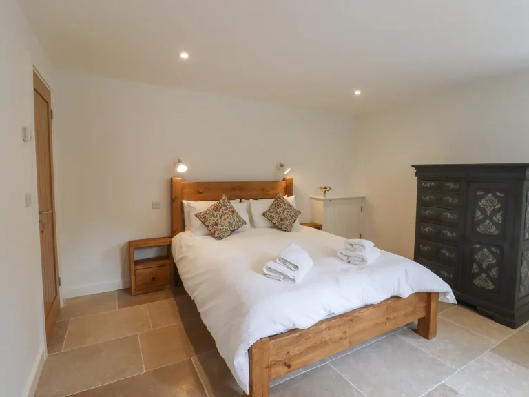 Swallows Lodge Marsh Green 5 768x576